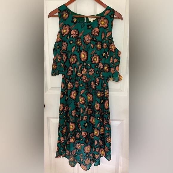 Everly cold shoulder green and black flora dress - size S - Picture 1 of 6